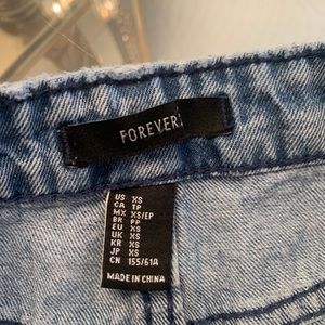 Forever 21 Jean shorts size XS!